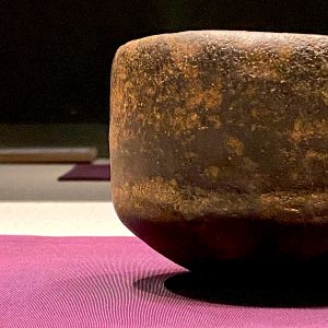 黒楽茶碗：長次郎　MOA美術館